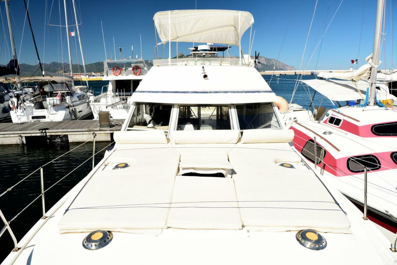 Отель Blue II Yacht Арбатакс Экстерьер фото